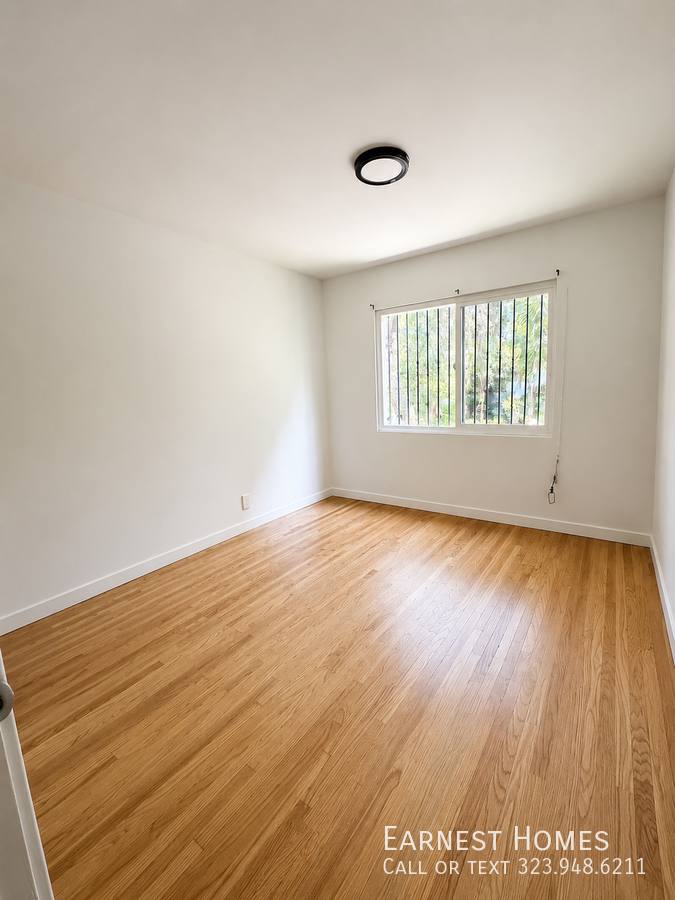 Apartment for rent at 114 S Rampart Blvd #3, Los Angeles, CA 90057