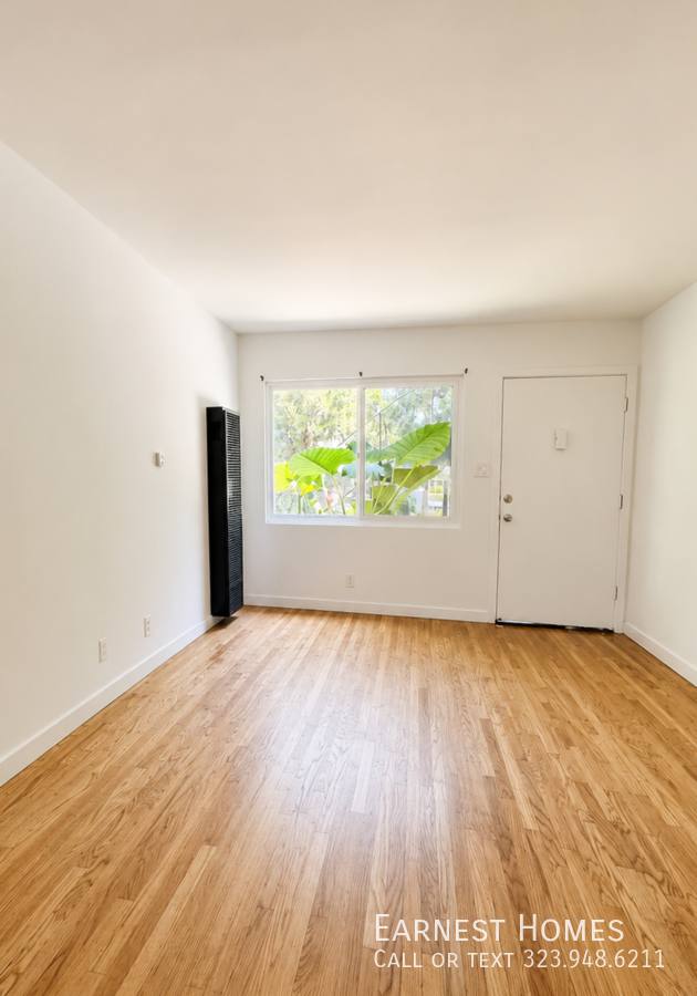 Apartment for rent at 114 S Rampart Blvd #3, Los Angeles, CA 90057