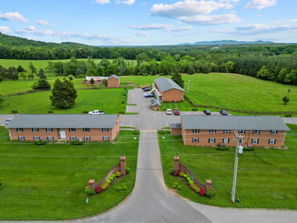 Apartment for rent at 6775 Old Franklin Turnpike, Glade Hill, VA 24092