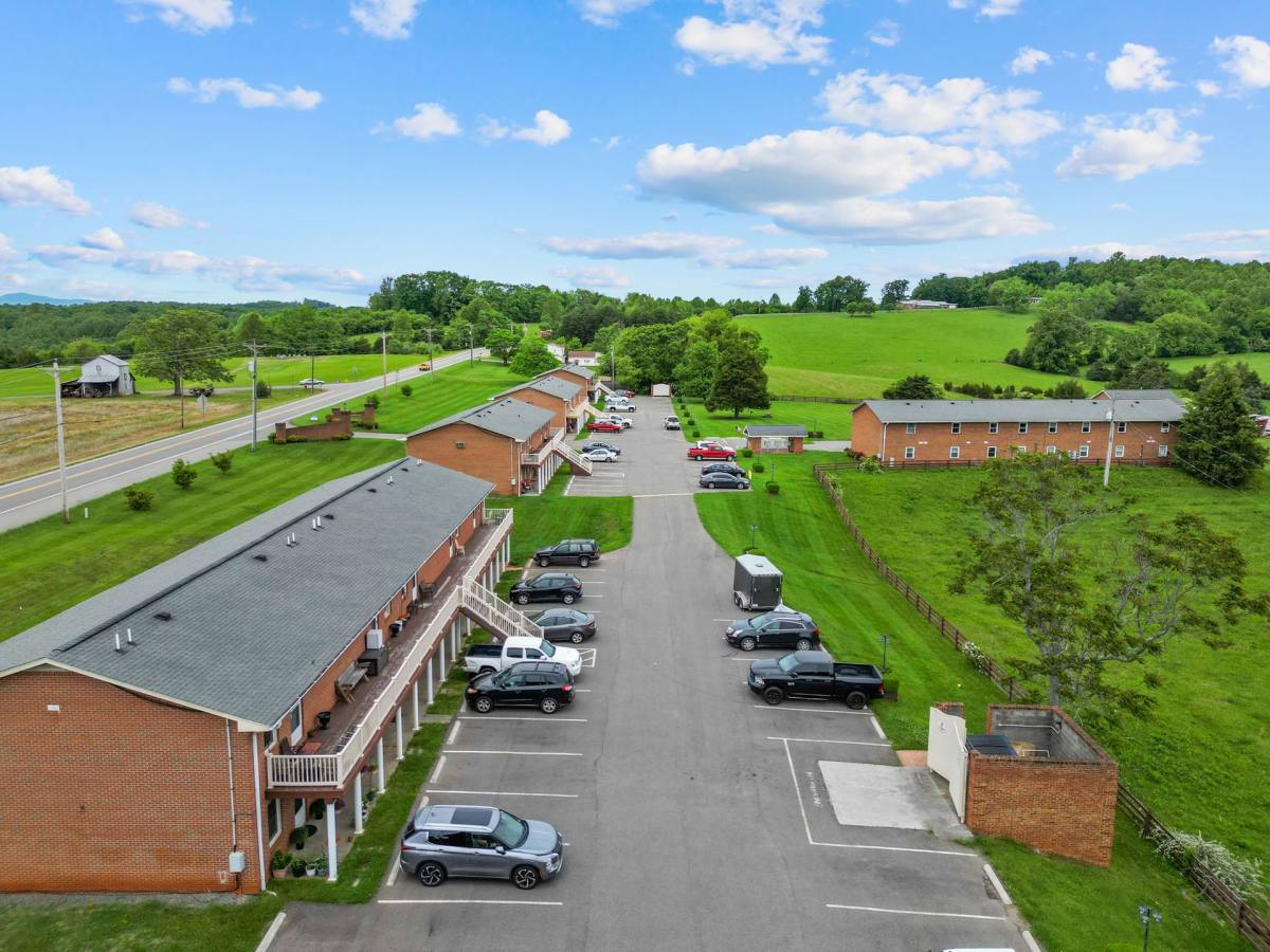 Apartment for rent at 6775 Old Franklin Turnpike, Glade Hill, VA 24092