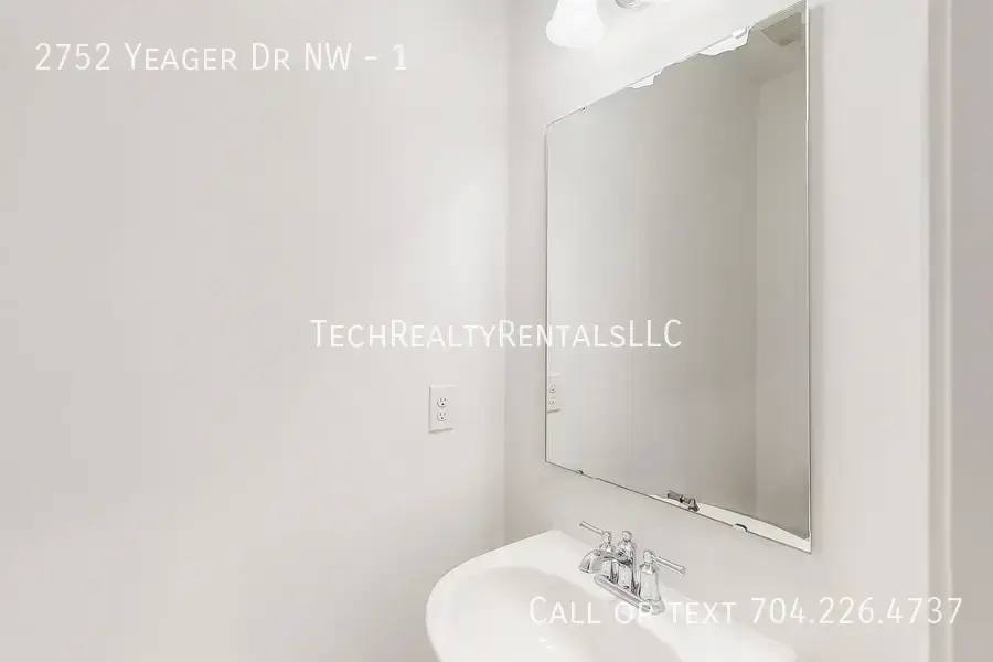 Townhouse for rent at 2752 Yeager Dr NW #1, Concord, NC 28027