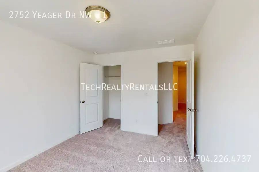 Townhouse for rent at 2752 Yeager Dr NW #1, Concord, NC 28027