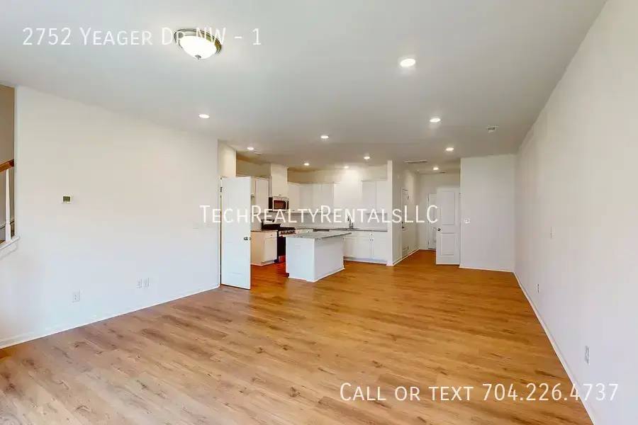Townhouse for rent at 2752 Yeager Dr NW #1, Concord, NC 28027