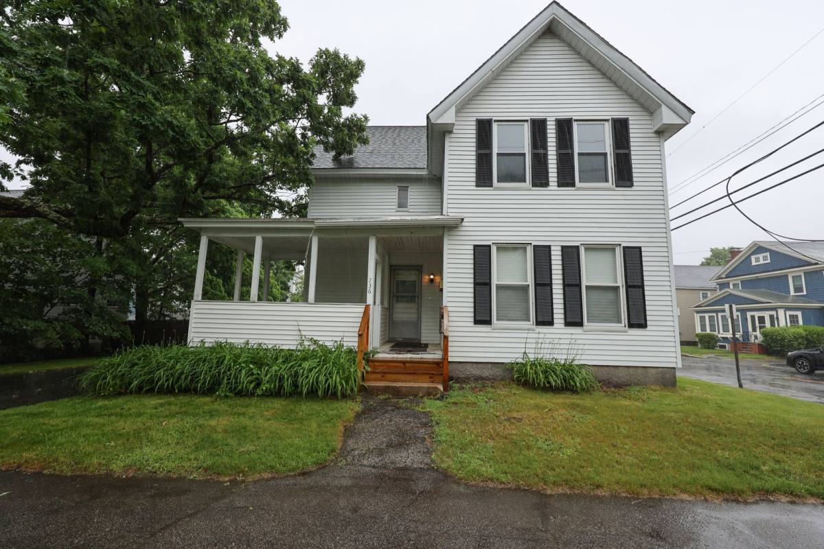 Apartment for rent at 736 Maple St #2, Manchester, NH 03104