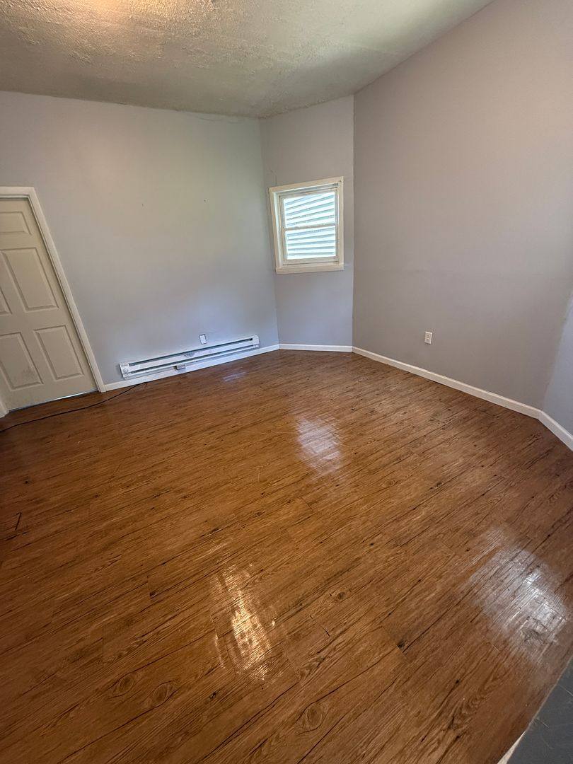Apartment for rent at 123 Church St, Washington, PA 15301