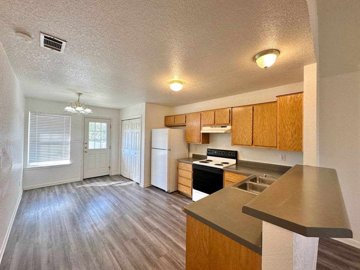 Townhouse for rent at 3509 Westwood Dr, Killeen, TX 76549