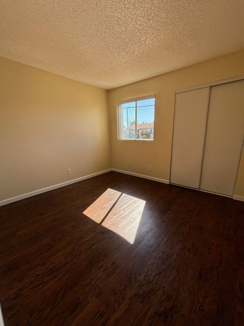 Townhouse for rent at 6962 Fulton St, San Diego, CA 92111