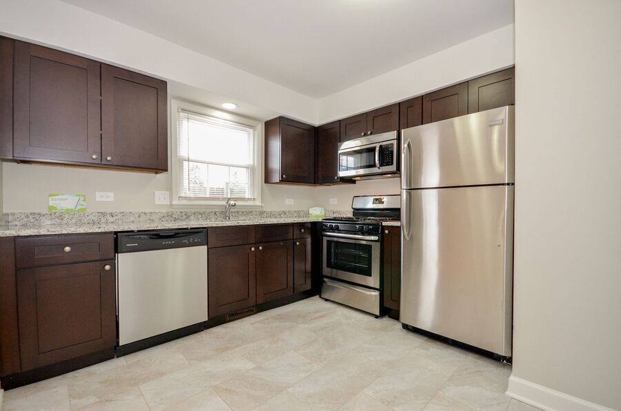 Townhouse for rent at 3031 Lynn Court #C, Arlington Heights, IL 60005