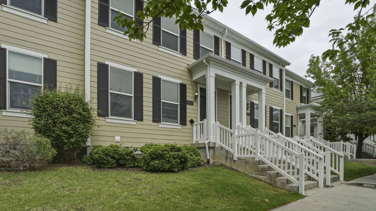 Townhouse for rent at 11782 S Zephyr Way, South Jordan, UT 84009