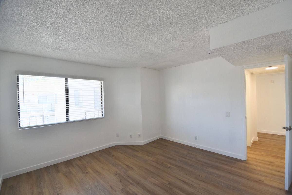 Apartment for rent at 7550 Jordan Ave, Canoga Park, CA 91303