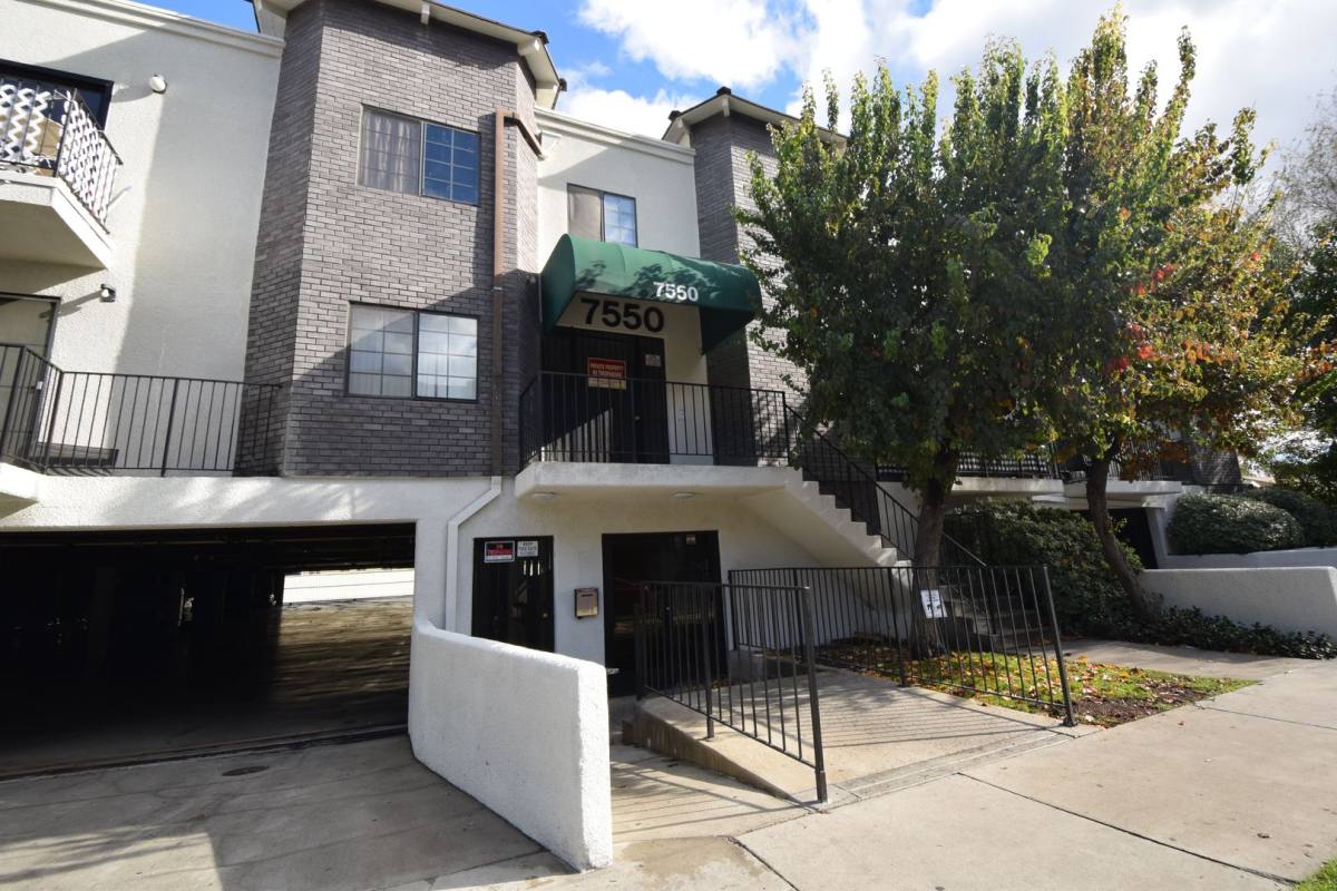 Apartment for rent at 7550 Jordan Ave, Canoga Park, CA 91303