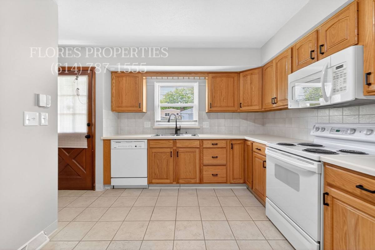 House for rent at 5575 Karl Rd, Columbus, OH 43224