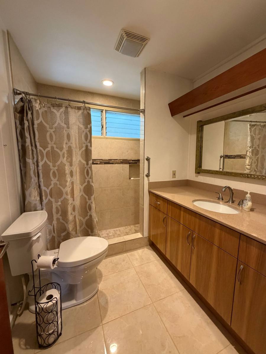 House for rent at 228 Laula Rd, Hilo, HI 96720