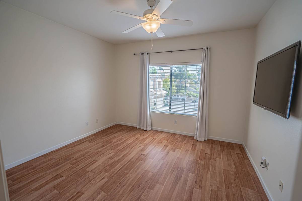 Townhouse for rent at 27909 Crown Court Circle, Valencia, CA 91354