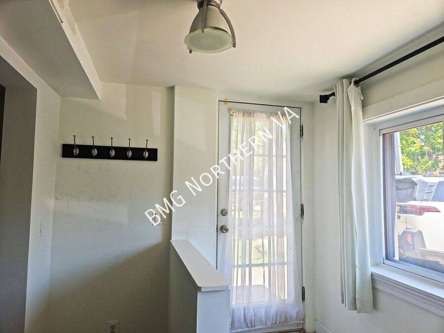 Condo for rent at 1127 Stuart St N #1, Arlington, VA 22201