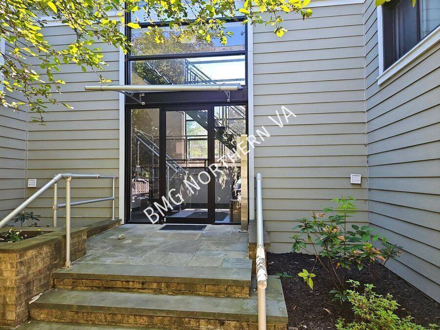 Condo for rent at 1127 Stuart St N #1, Arlington, VA 22201