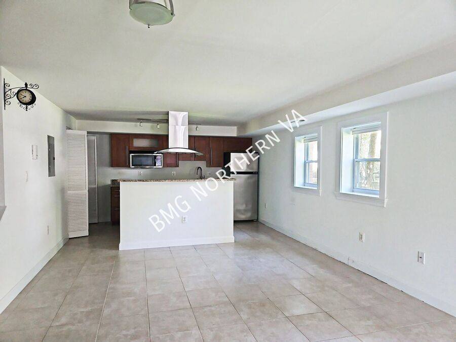Condo for rent at 1127 Stuart St N #1, Arlington, VA 22201