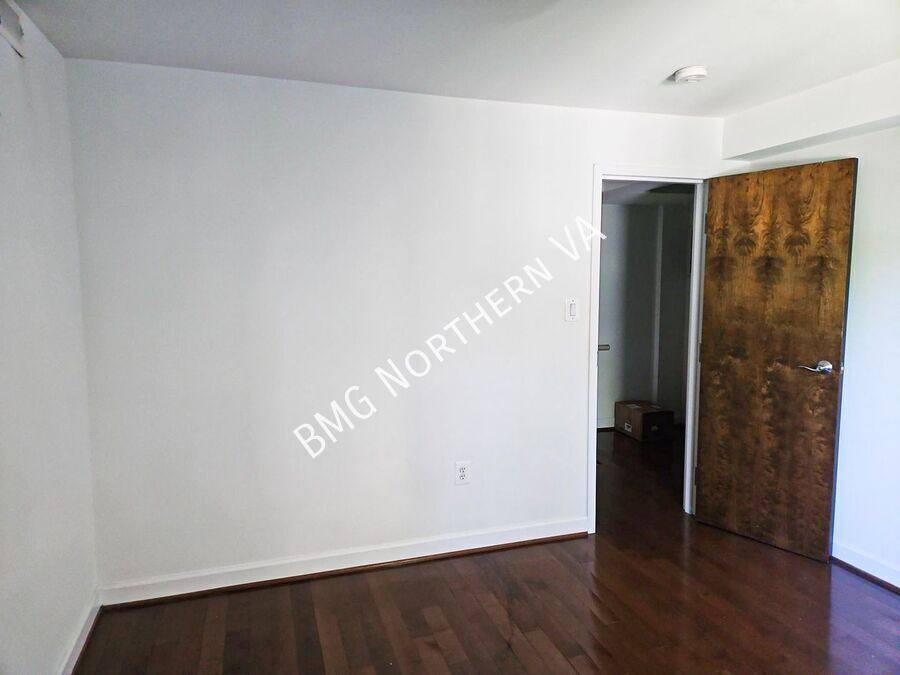 Condo for rent at 1127 Stuart St N #1, Arlington, VA 22201