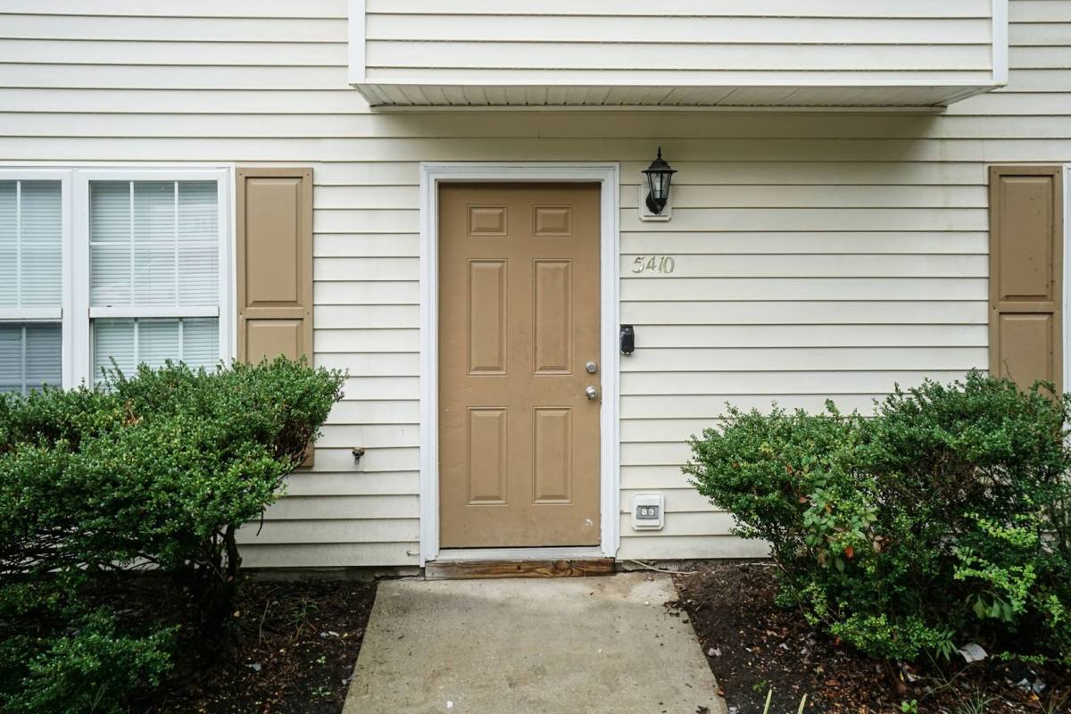 Townhouse for rent at 5410 Talserwood Dr, Raleigh, NC 27610
