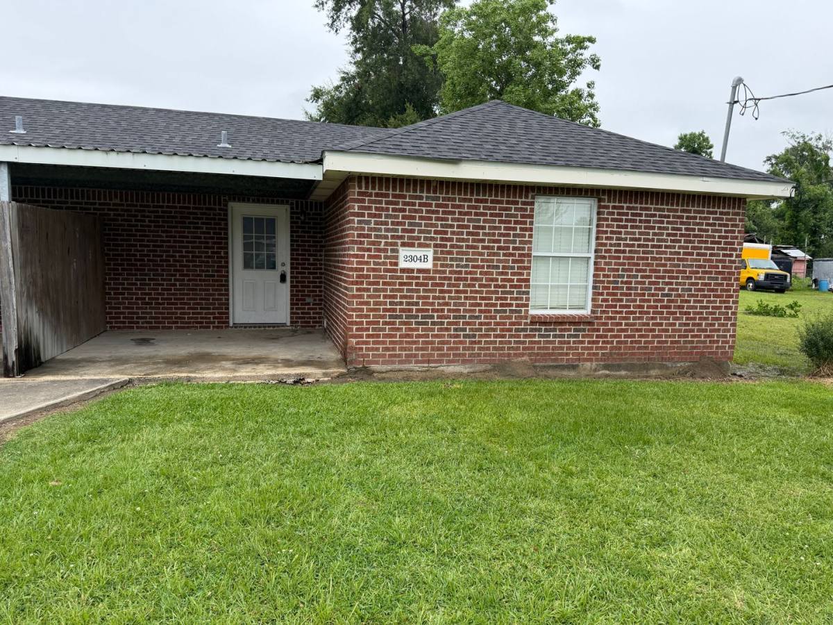 Apartment for rent at 2304 Merwood St, Sulphur, LA 70663