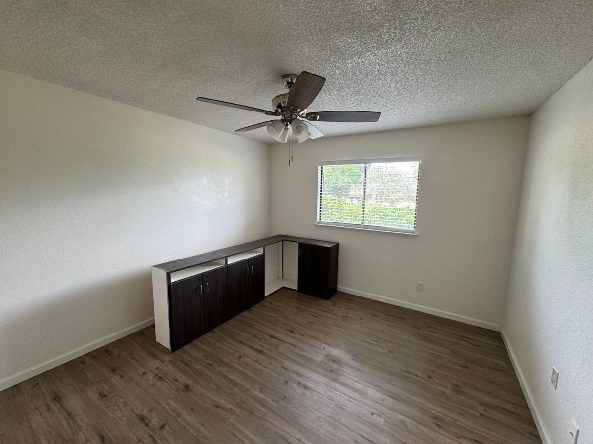 House for rent at 21293 E American Ave, Reedley, CA 93654