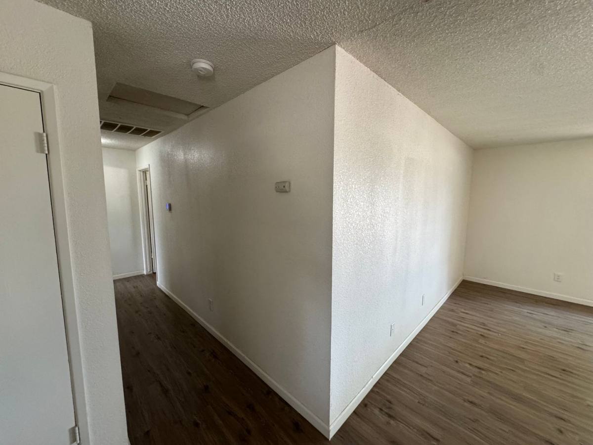 House for rent at 21293 E American Ave, Reedley, CA 93654