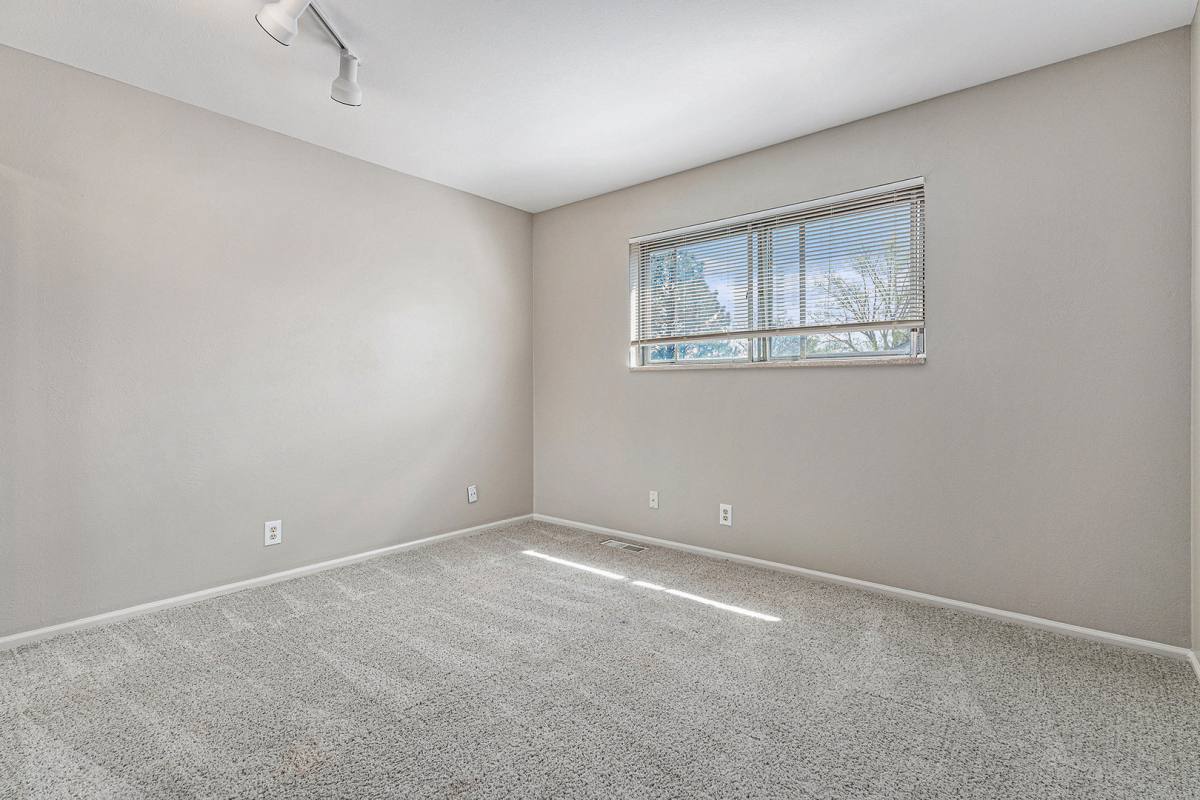 Townhouse for rent at 4379 W Ponds Circle, Littleton, CO 80123