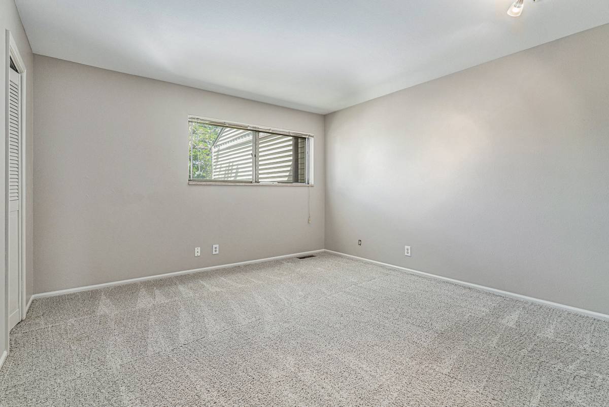 Townhouse for rent at 4379 W Ponds Circle, Littleton, CO 80123