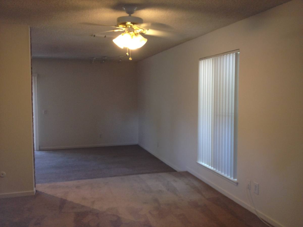 Apartment for rent at 1025 W Mesa, Fresno, CA 93711