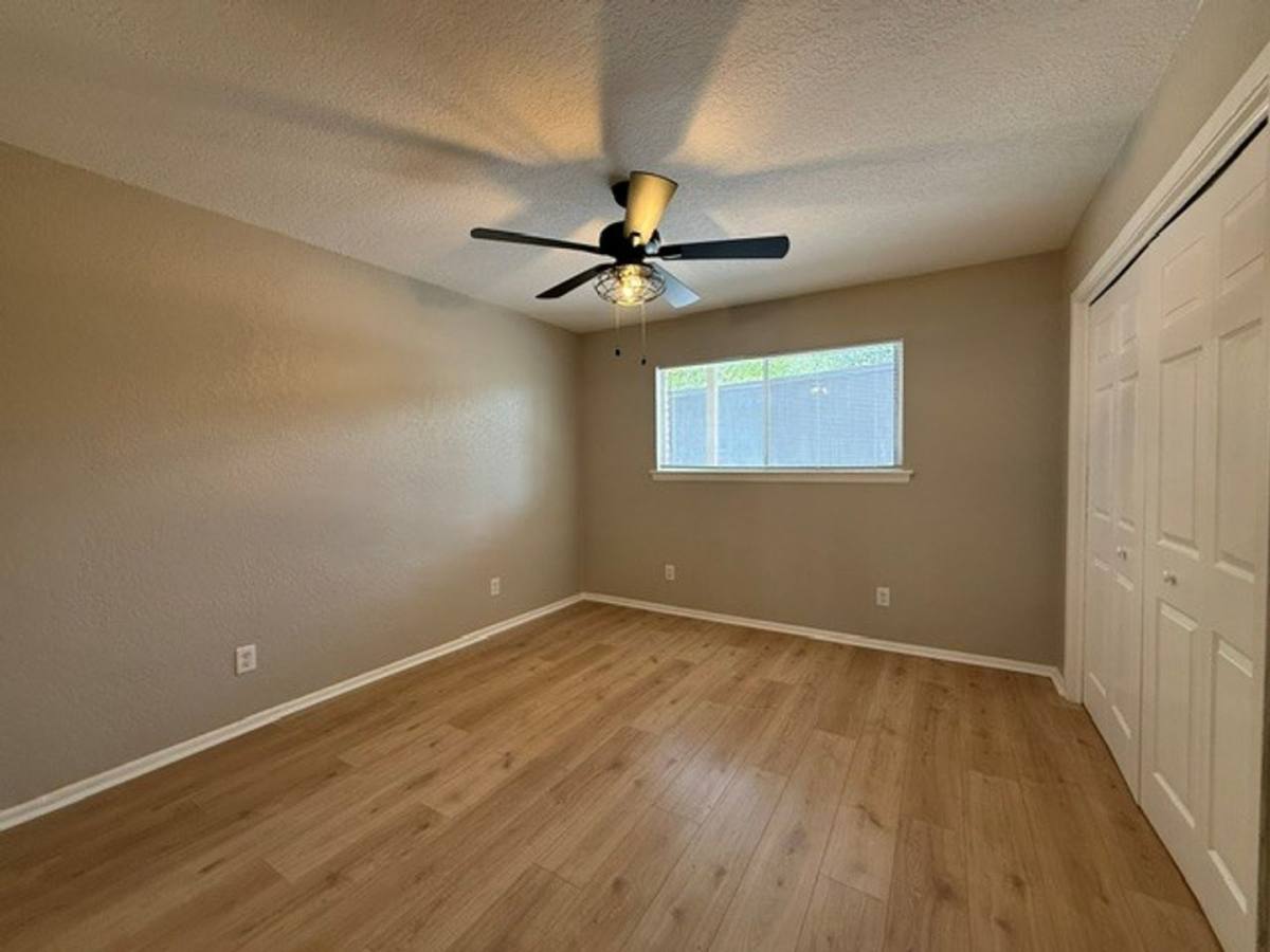 Apartment for rent at 516 Gentleman Rd, San Antonio, TX 78201