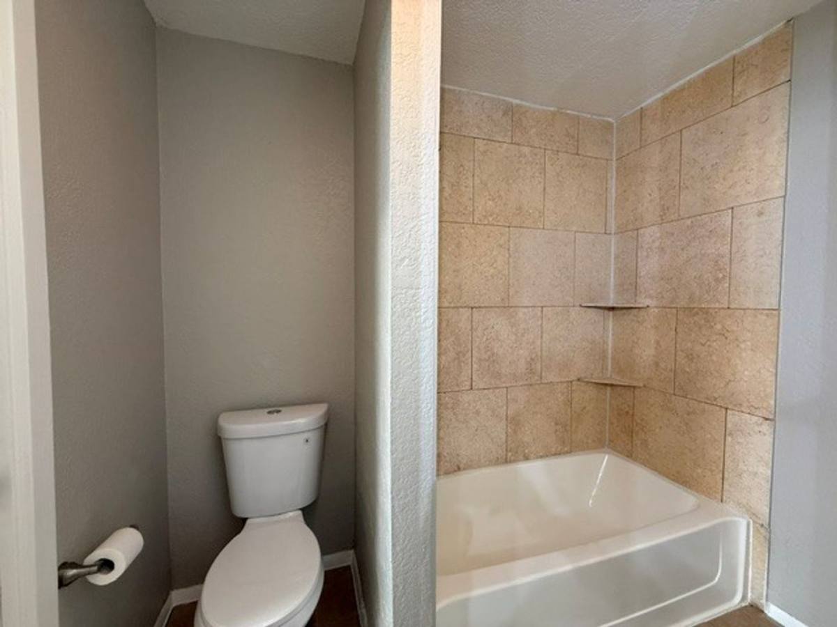 Apartment for rent at 516 Gentleman Rd, San Antonio, TX 78201