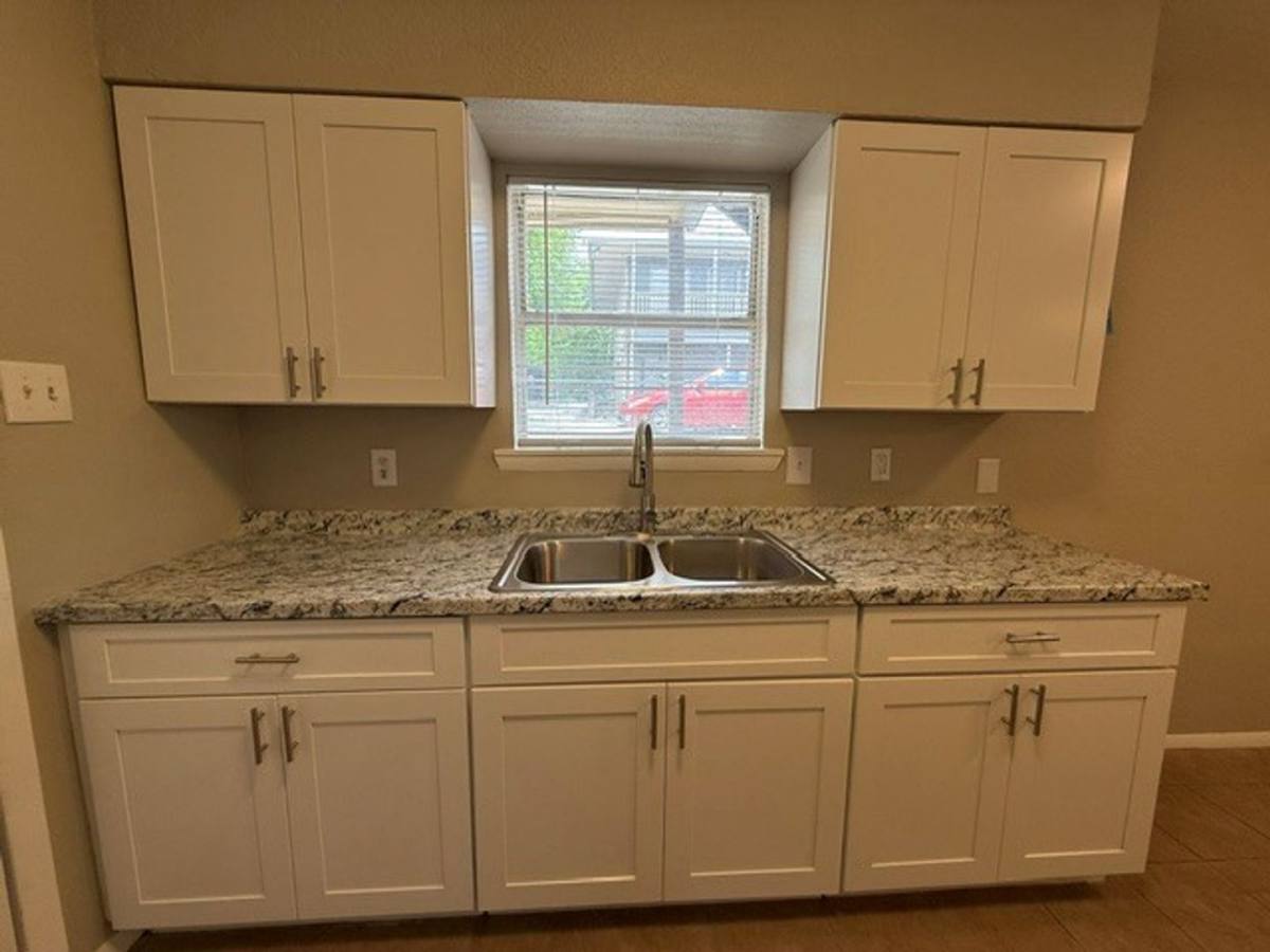 Apartment for rent at 516 Gentleman Rd, San Antonio, TX 78201