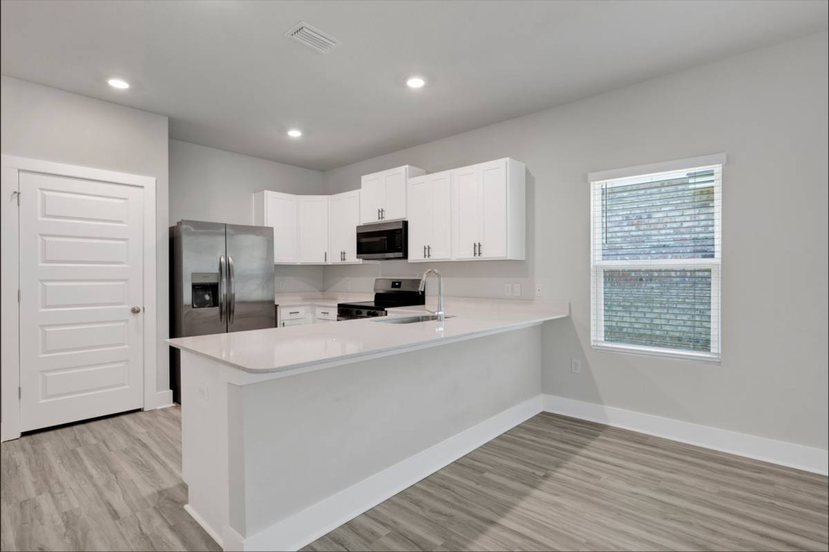 House for rent at 9854 Starling Dr, Pensacola, FL 32507
