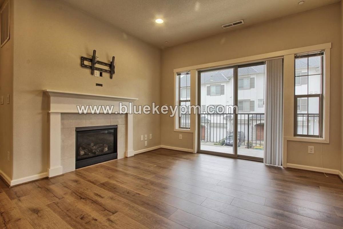 Townhouse for rent at 13747 SW Silent Fox Terrace, Sherwood, OR 97140