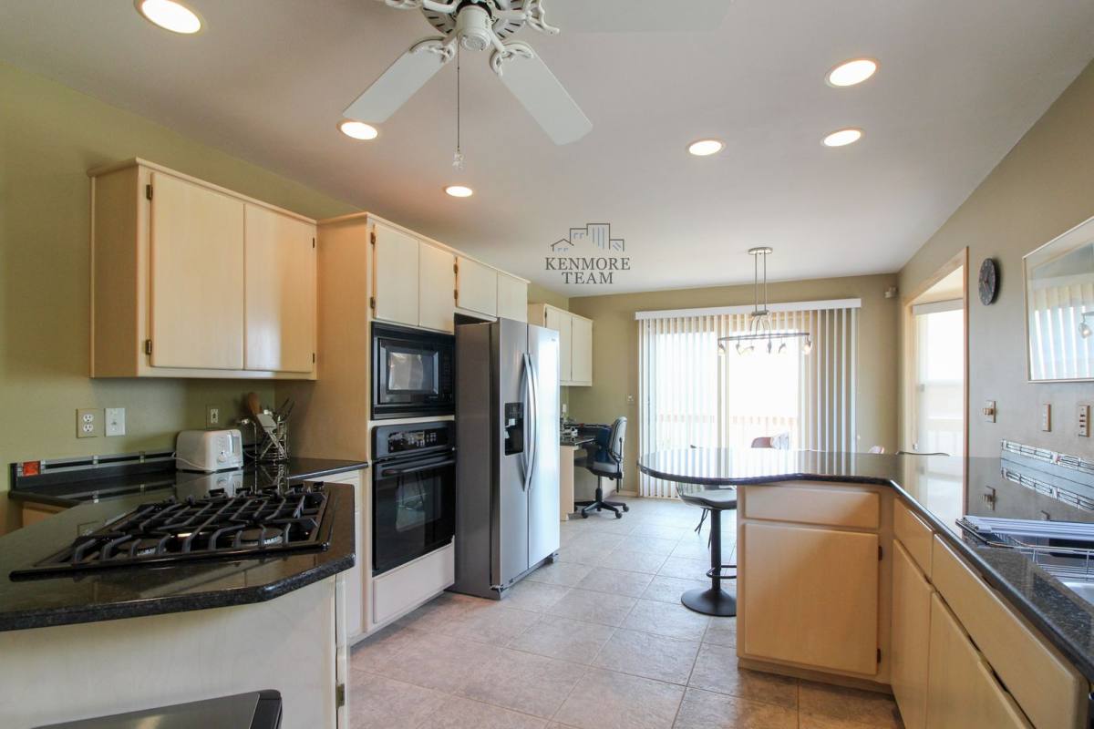 House for rent at 2141 N Columbia River Rd, Pasco, WA 99301