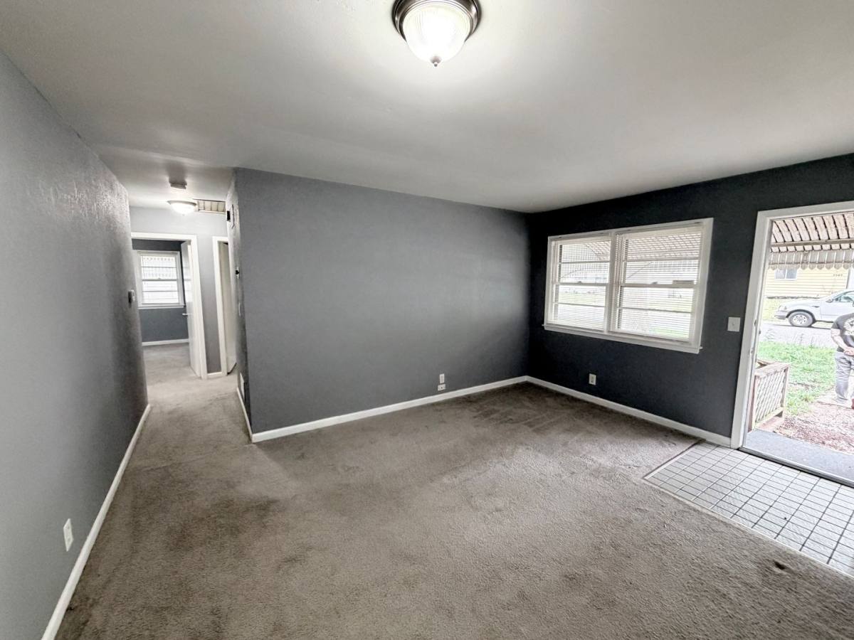House for rent at 2503 S Crescent Ave, Independence, MO 64052