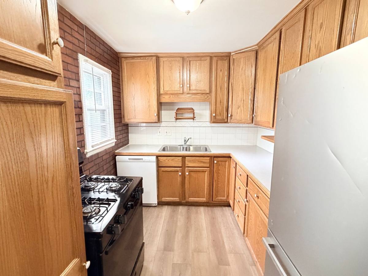 House for rent at 2503 S Crescent Ave, Independence, MO 64052