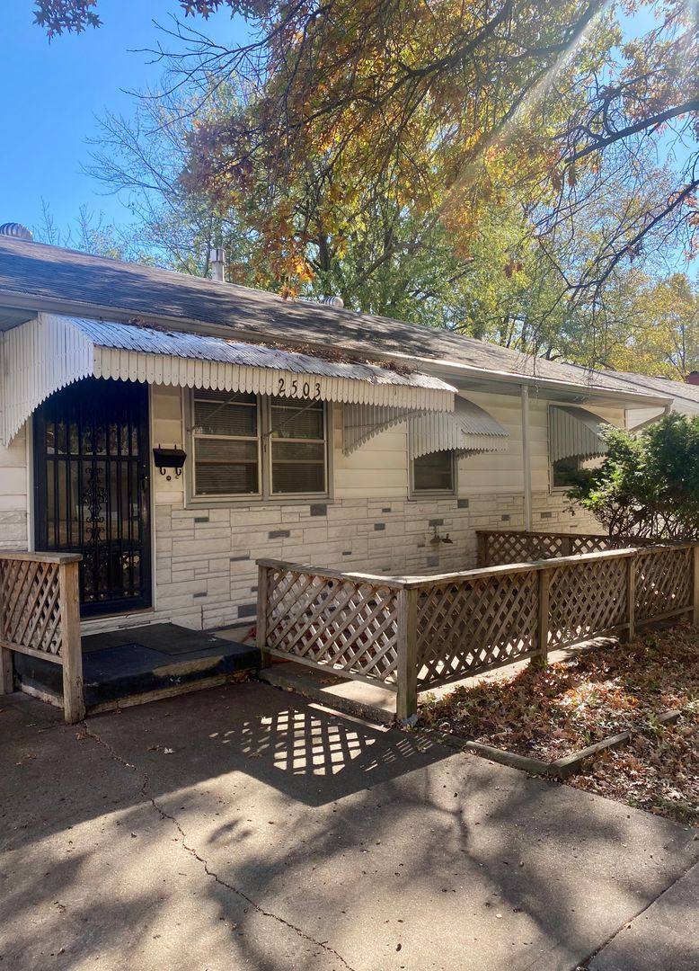 House for rent at 2503 S Crescent Ave, Independence, MO 64052