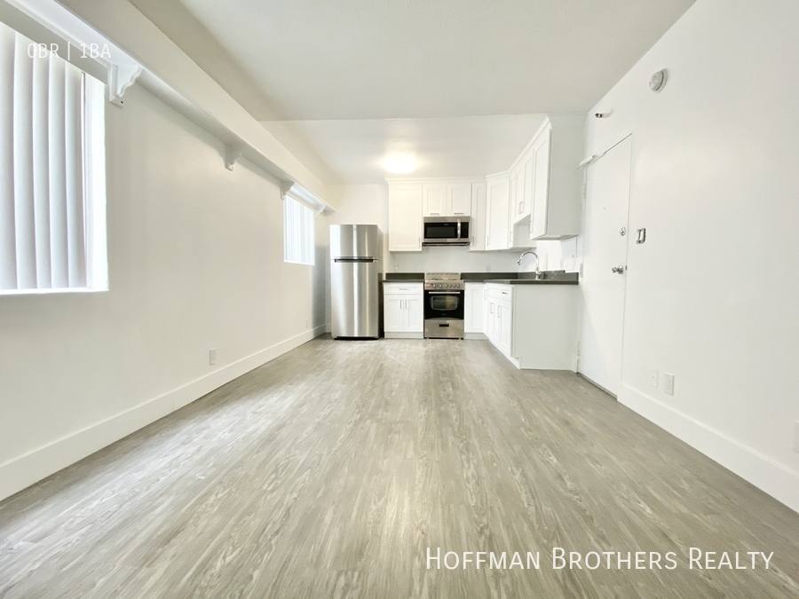 Apartment for rent at 30 Horizon Ave #5, Venice, CA 90291