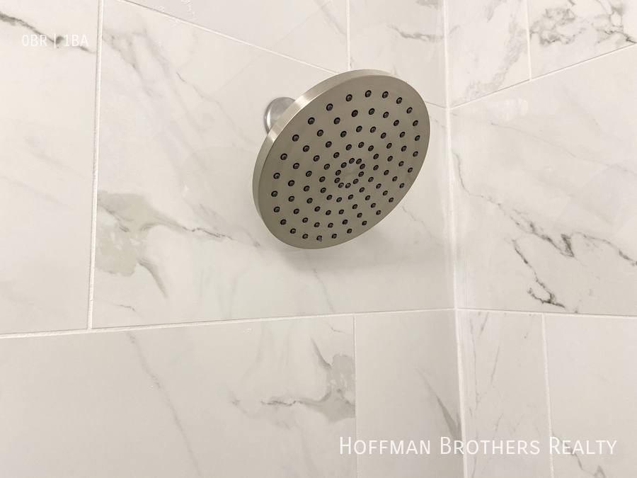 Apartment for rent at 30 Horizon Ave #5, Venice, CA 90291