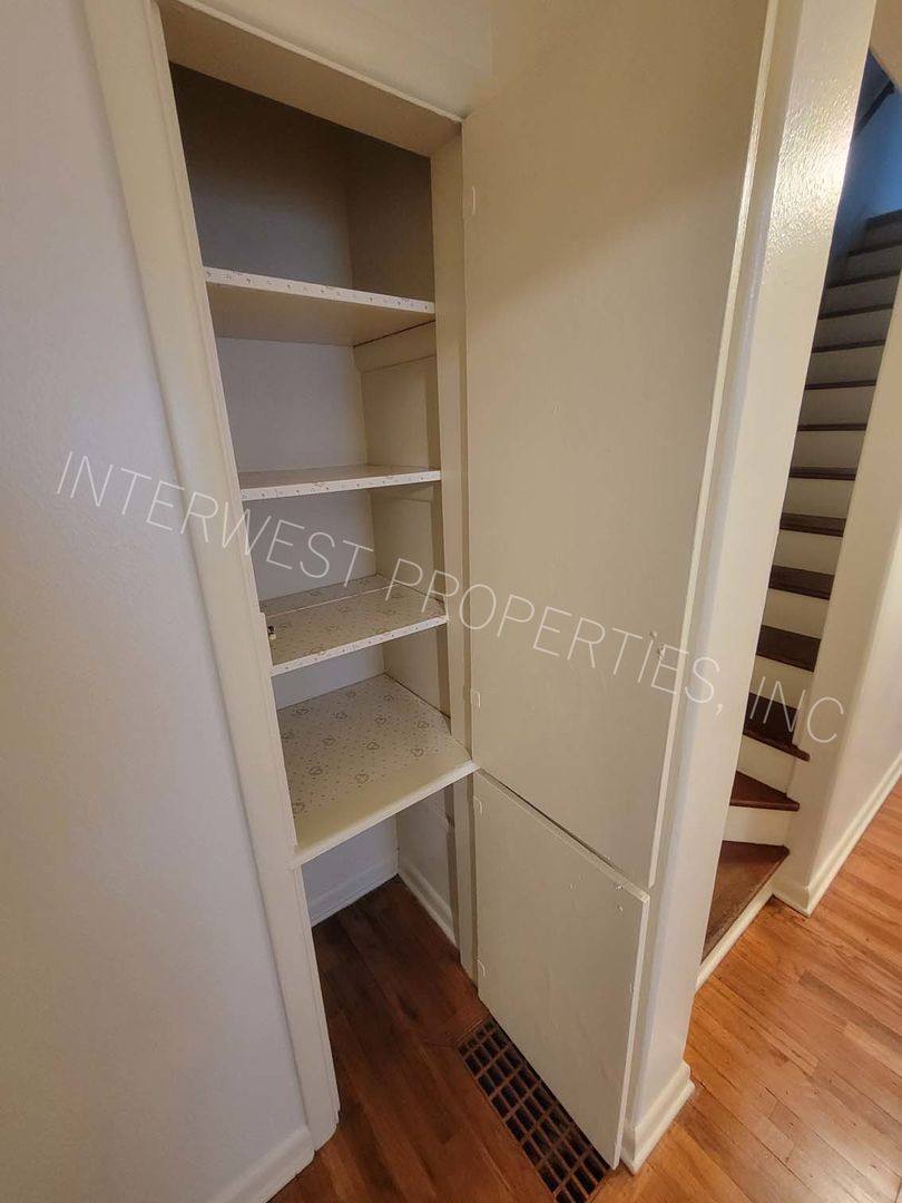 Apartment for rent at 7920-7932 SE Woodstock, Portland, OR 97206