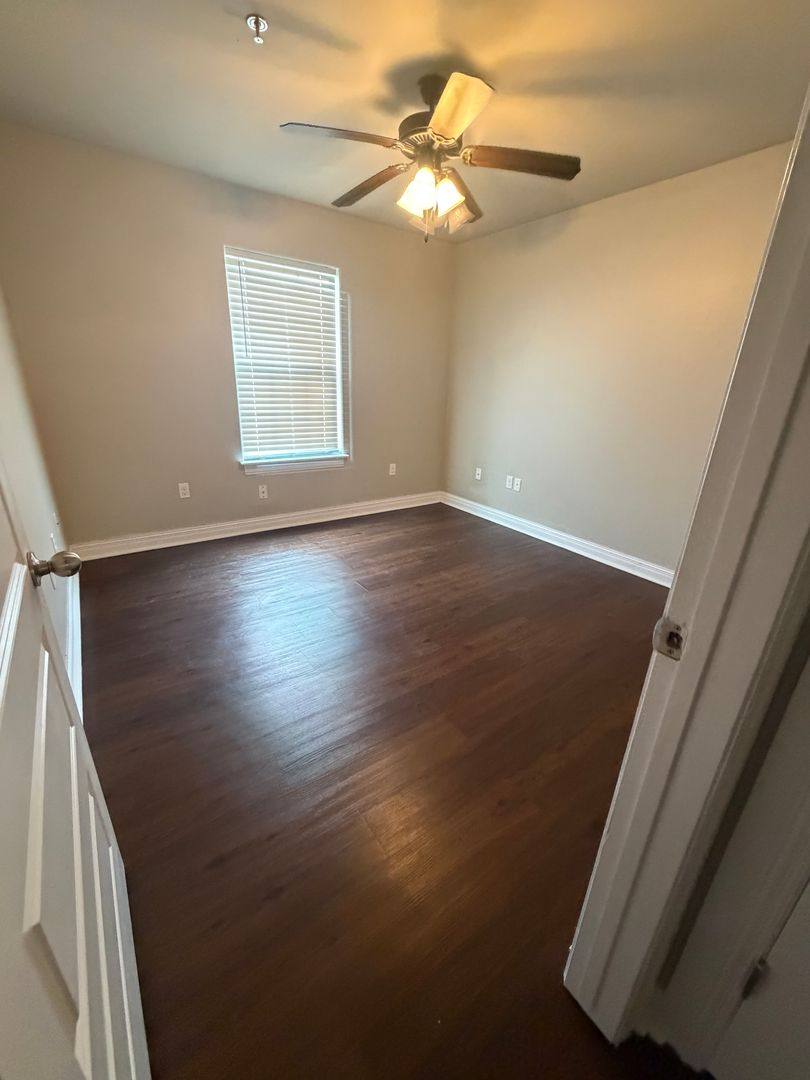 Apartment for rent at 680 E Ocean Blvd, Los Fresnos, TX 78566