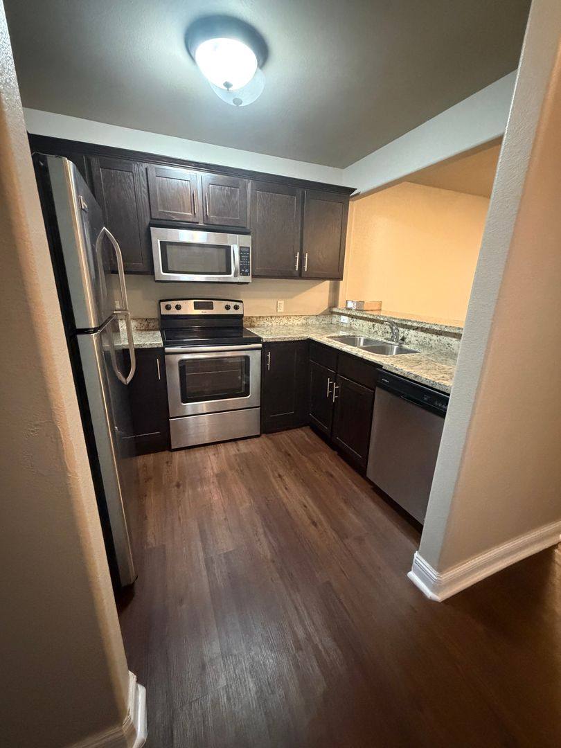 Apartment for rent at 680 E Ocean Blvd, Los Fresnos, TX 78566