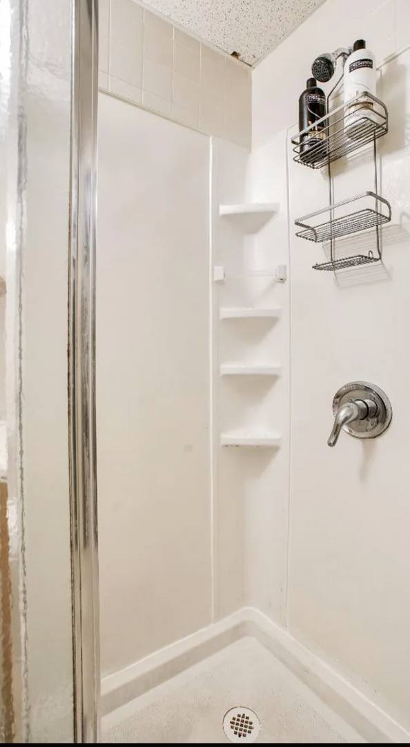 Apartment for rent at 1837 Chestnut St, Philadelphia, PA 19103