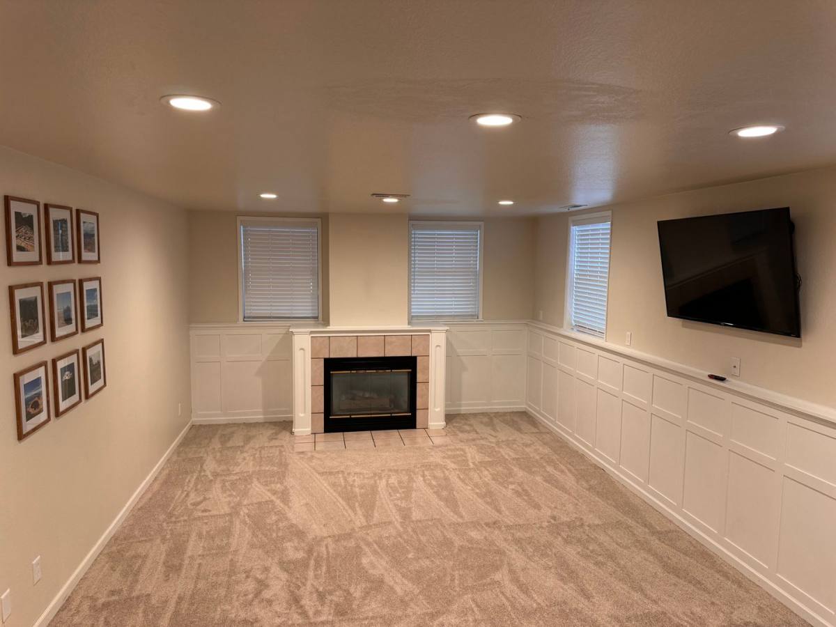 House for rent at 104 N 14th St, Selah, WA 98942