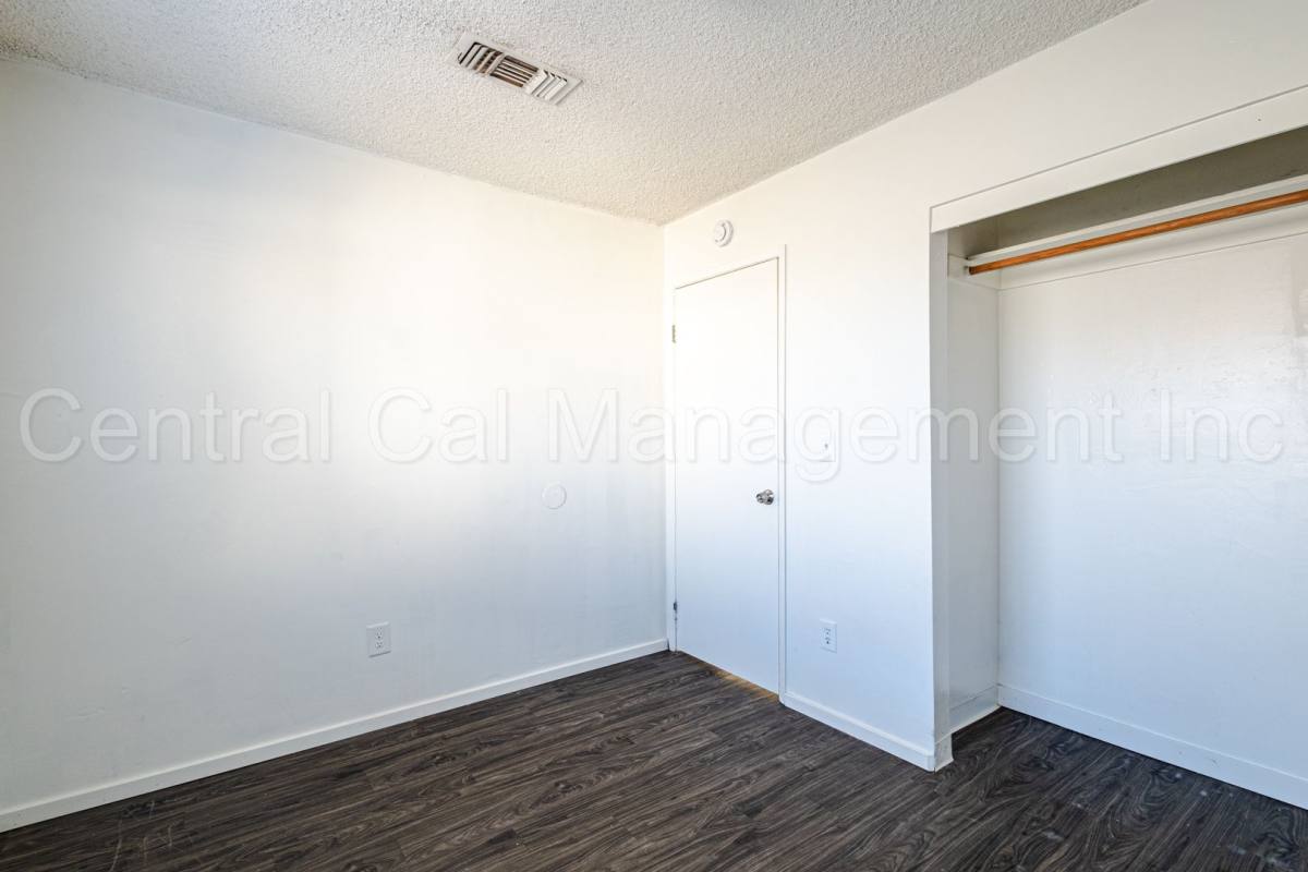 House for rent at 1905 McCray St, Bakersfield, CA 93308