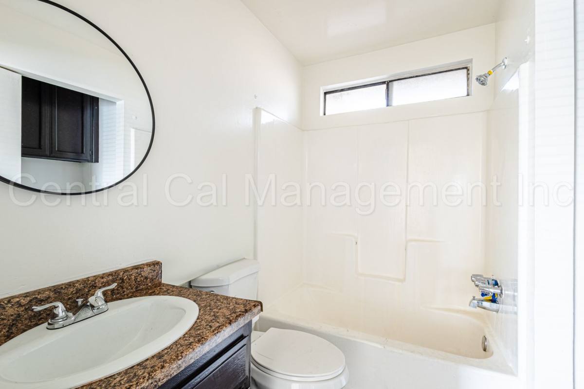 House for rent at 1905 McCray St, Bakersfield, CA 93308