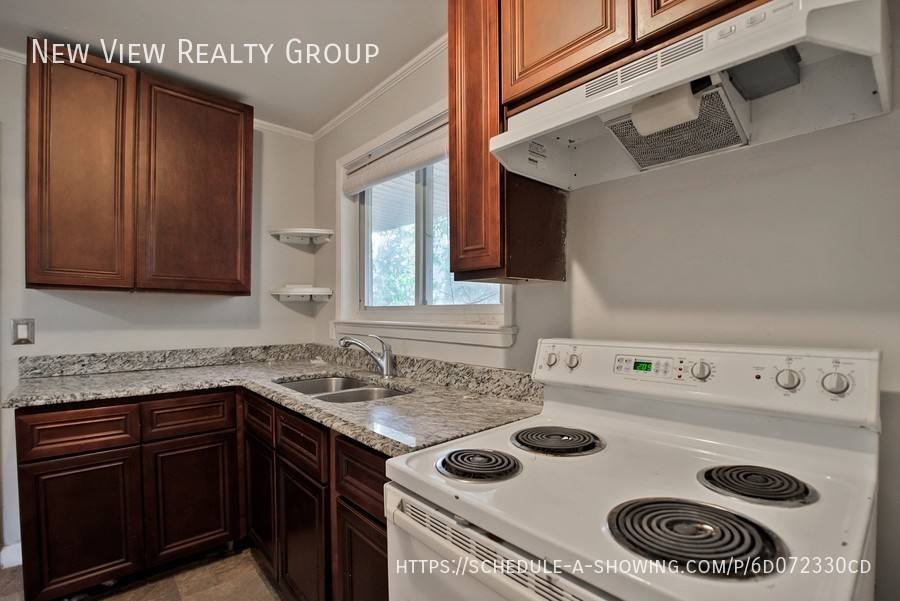 House for rent at 3031 Attaberry Dr, Charlotte, NC 28205