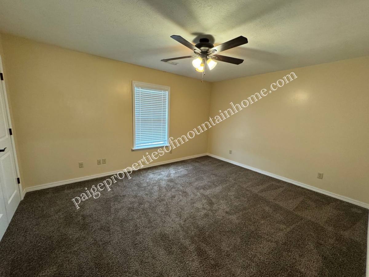 Apartment for rent at 56 N Star Circle, Mountain Home, AR 72653