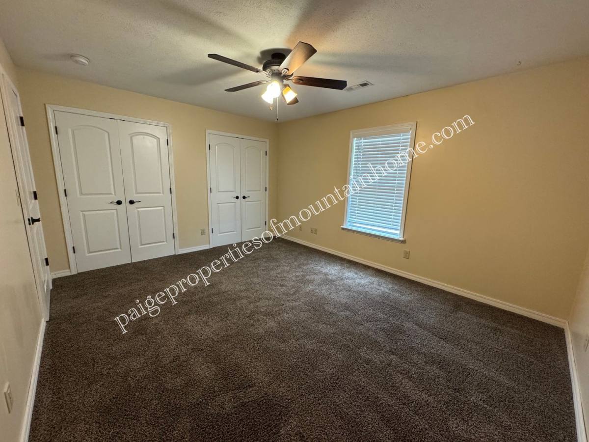 Apartment for rent at 56 N Star Circle, Mountain Home, AR 72653